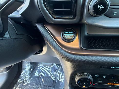 Certified 2024 Ford Bronco Sport Outer Banks w/ Tech Package AWD/4WD image 17