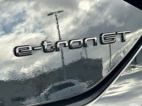 Used 2024 Audi RS e-tron GT w/ Carbon Performance Package image 59