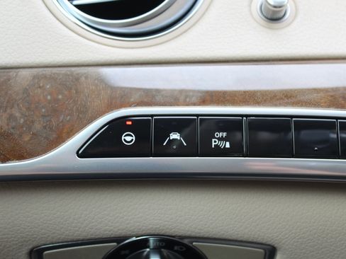 Used 2015 Mercedes-Benz S 550 4MATIC Sedan image 29