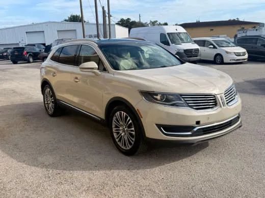 Used 2018 Lincoln MKX Reserve FWD image 2