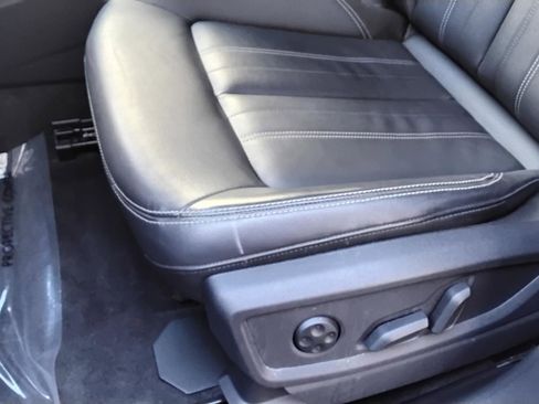 Certified 2023 Audi Q5 2.0T Premium Plus w/ Premium Plus Package image 18