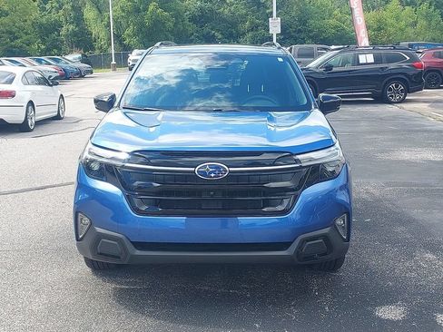 Used 2026 Subaru Forester Touring AWD/4WD image 2