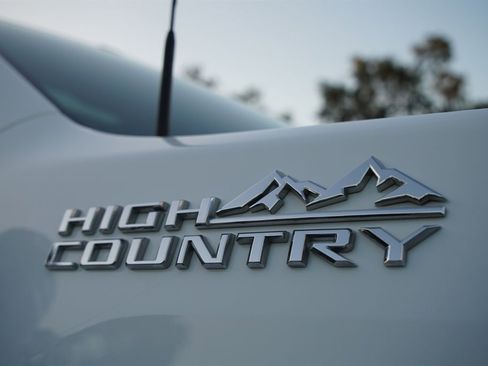 Used 2024 Chevrolet Silverado 3500 High Country w/ Technology Package image 40