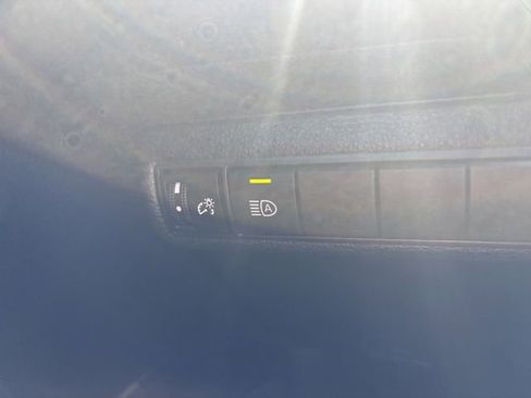 Used 2025 Toyota Corolla LE FWD image 19