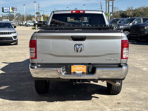 Used 2022 RAM 2500 Tradesman w/ Chrome Appearance Group image 6