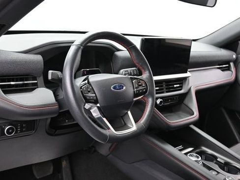 Certified 2025 Ford Explorer ST-Line AWD/4WD image 15