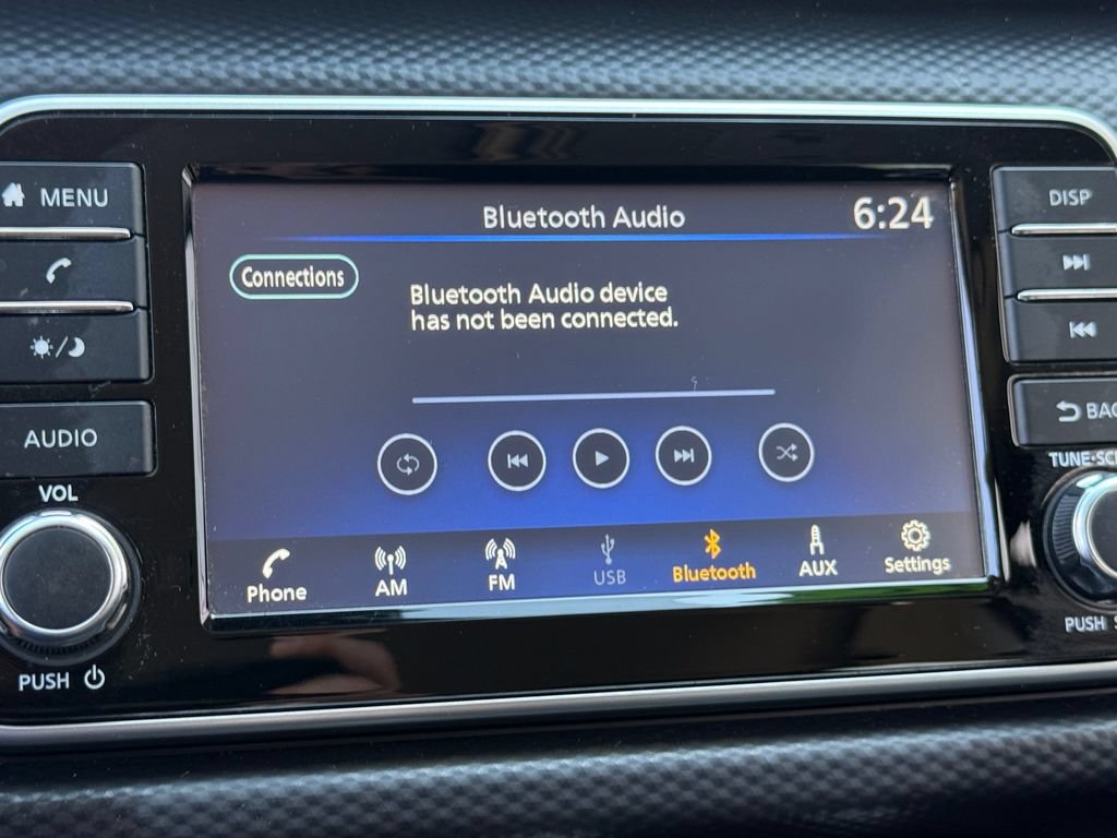 Used 2024 Nissan Kicks S FWD image 4