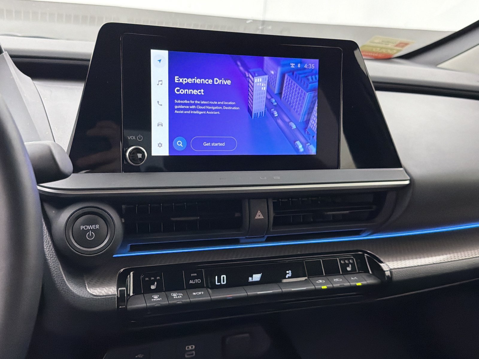 Certified 2025 Toyota Prius XLE FWD image 29
