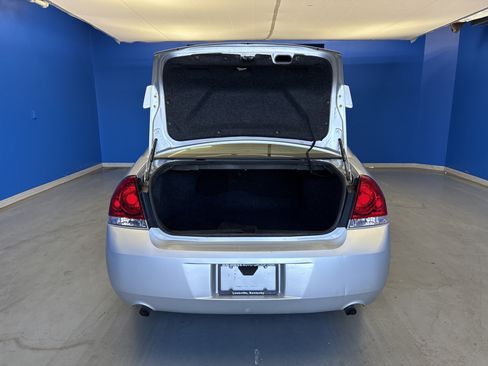Used 2013 Chevrolet Impala LTZ FWD image 25