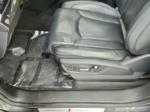 Used 2020 Audi Q8 Prestige w/ Prestige Package image 34