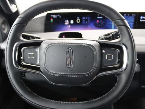 Used 2025 Lincoln Navigator Reserve w/ Jet Appearance Package image 41