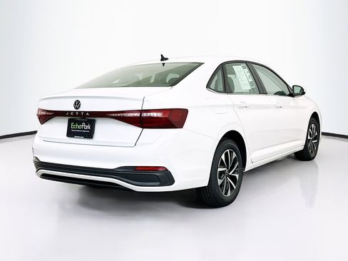 Used 2025 Volkswagen Jetta S image 9
