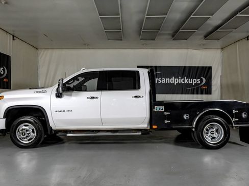 Used 2022 Chevrolet Silverado 3500 High Country w/ Safety Package II AWD/4WD image 11