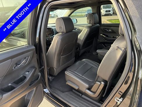 Used 2023 Chevrolet Traverse Premier w/ Redline Edition image 7