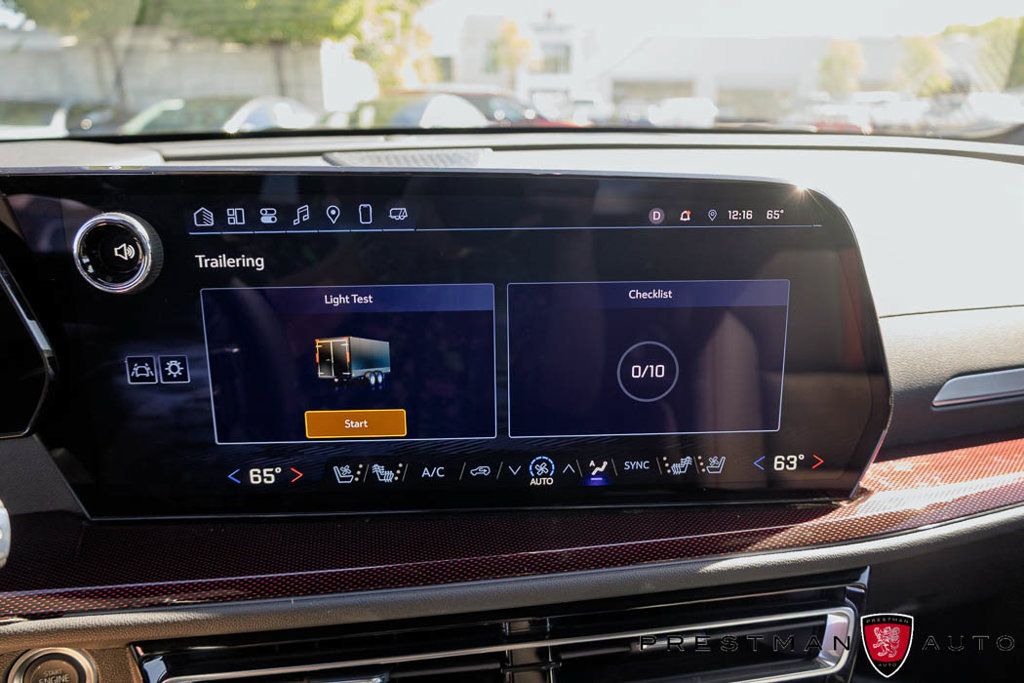 Used 2025 Chevrolet Traverse RS FWD image 33