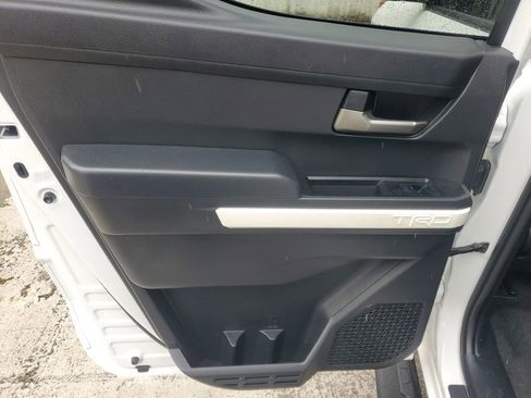 Used 2024 Toyota Tacoma TRD Sport image 12