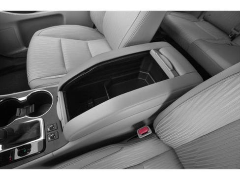 Used 2015 Toyota Highlander Limited Platinum AWD/4WD image 18