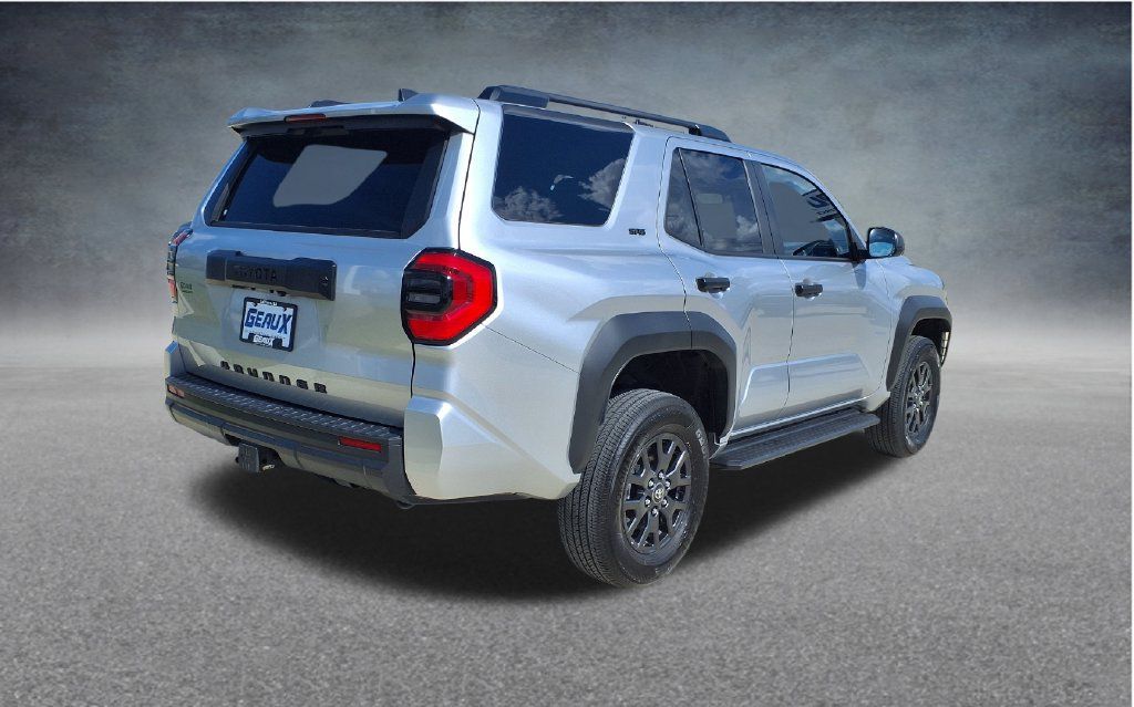 Used 2025 Toyota 4Runner SR5 AWD/4WD image 7