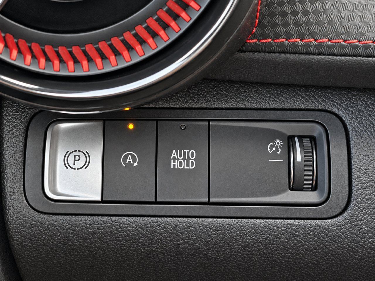 Used 2025 Chevrolet Equinox RS w/ Safety and Technology Package FWD image 24