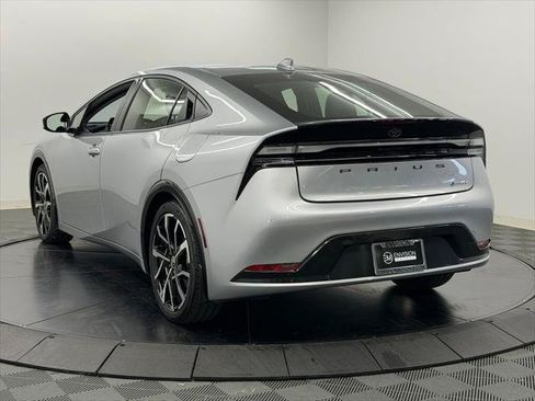 Certified 2025 Toyota Prius Plug-In Hybrid FWD image 12