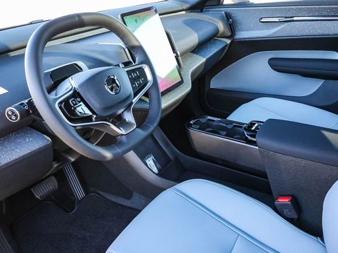 New 2026 Volvo EX30 Ultra w/ Climate Package image 25