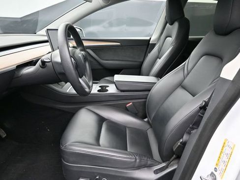 Used 2023 Tesla Model Y Long Range AWD/4WD image 12