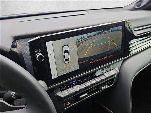 Used 2025 Toyota Camry XSE image 13