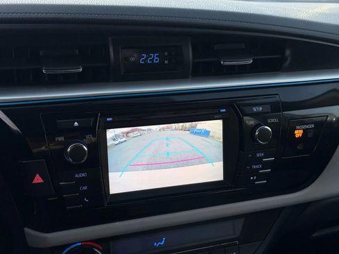 Used 2016 Toyota Corolla LE image 28