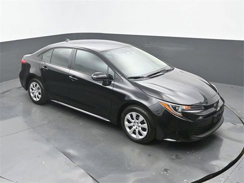 Used 2026 Toyota Corolla LE image 26