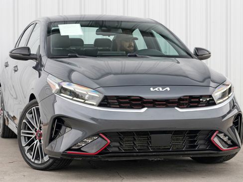 Used 2022 Kia Forte GT w/ GT2 Package image 2