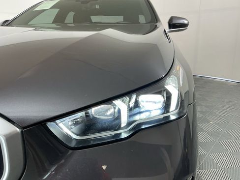 Certified 2025 BMW 530i w/ Premium Package image 8
