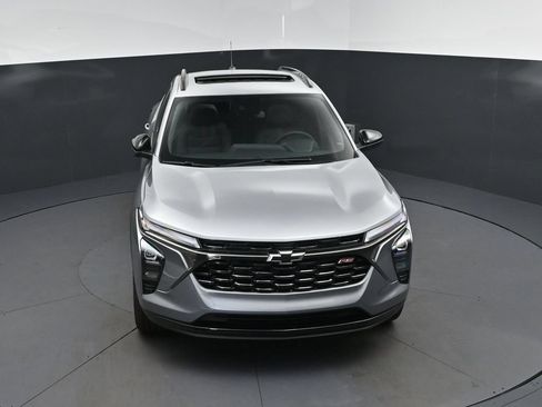 New 2026 Chevrolet Trax RS w/ Sunroof Package FWD image 36