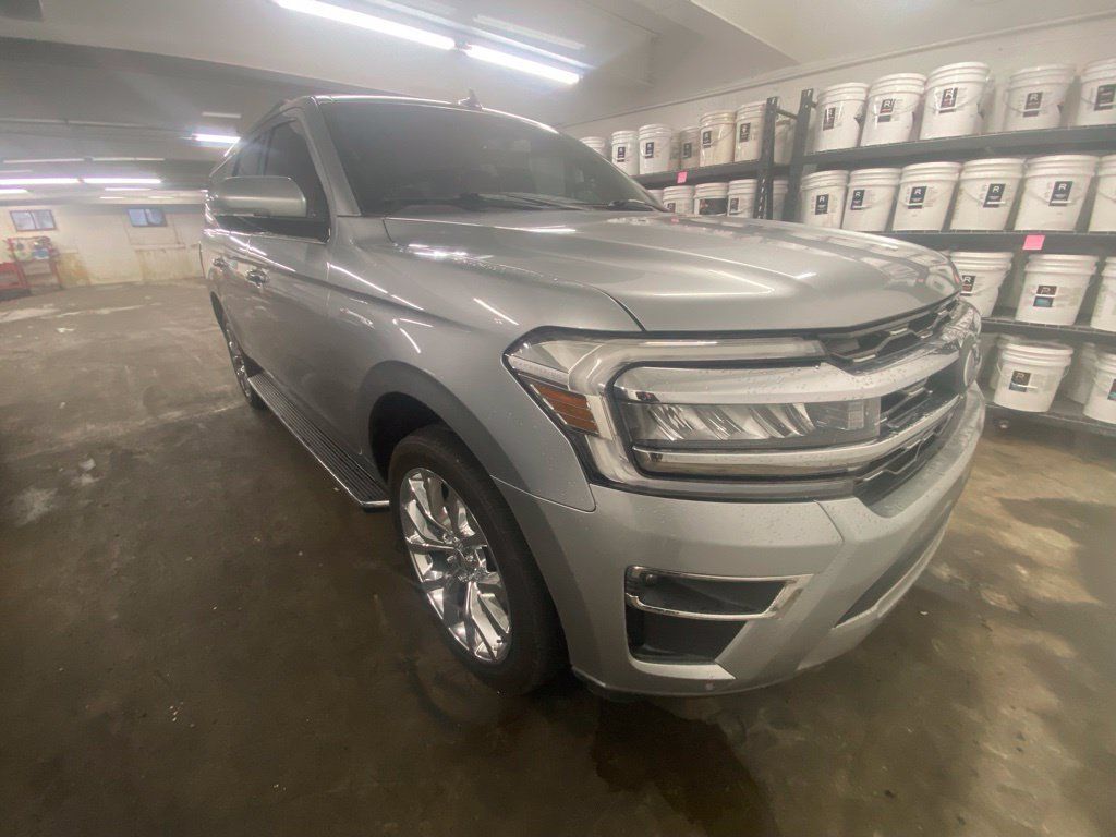 Used 2022 Ford Expedition Max Limited AWD/4WD image 11
