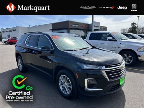 Used 2023 Chevrolet Traverse LT image 1
