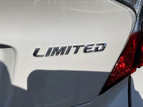 Used 2020 Toyota C-HR Limited FWD image 29