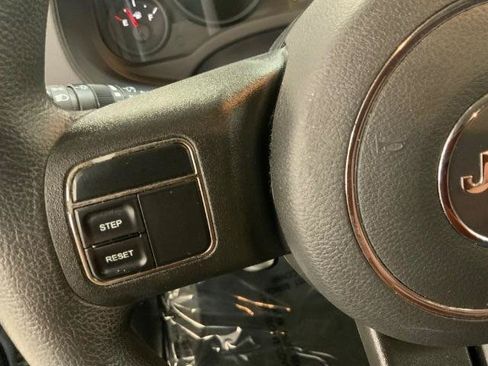 Used 2013 Jeep Compass Sport AWD/4WD image 17