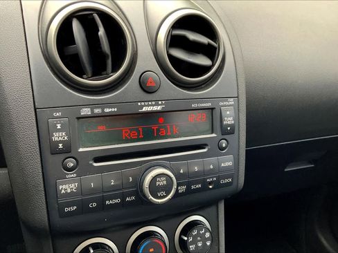 Used 2009 Nissan Rogue SL w/ Leather Pkg image 28