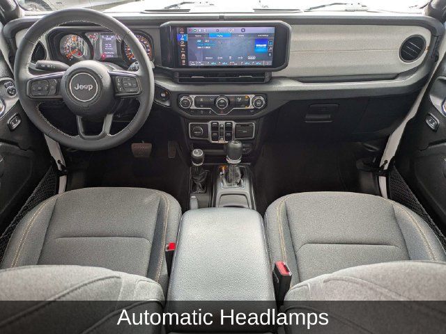 Used 2025 Jeep Wrangler Unlimited Sport AWD/4WD image 15