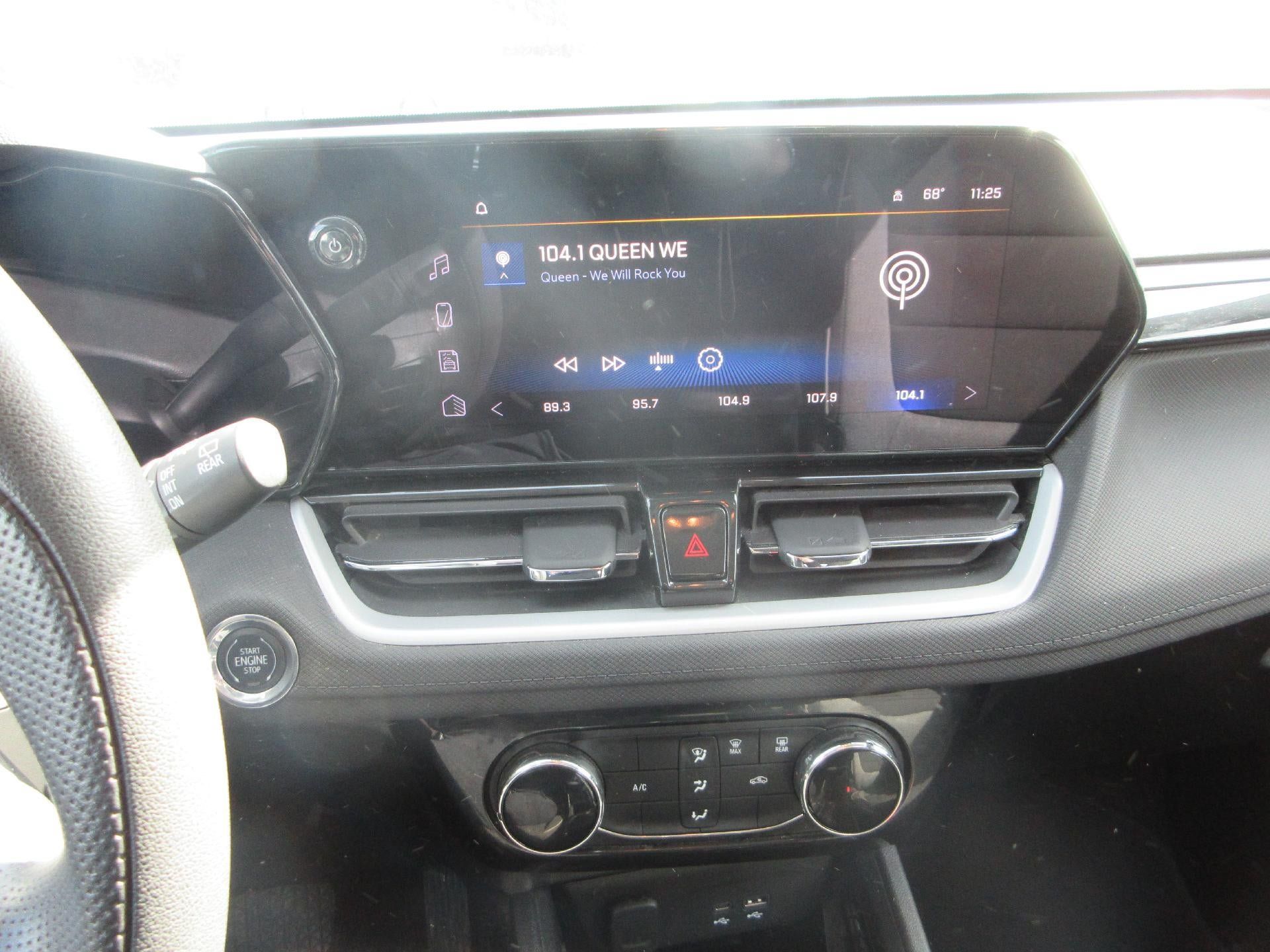 Certified 2024 Chevrolet TrailBlazer LT AWD/4WD image 11