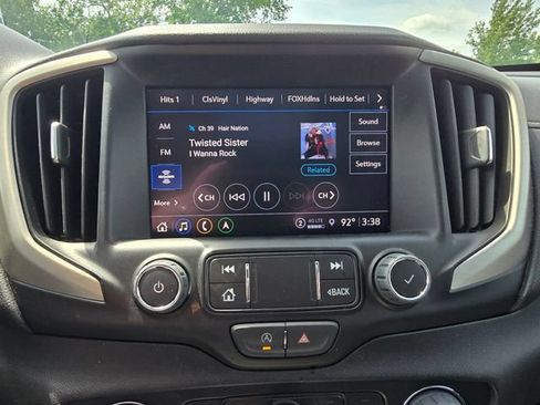 Used 2023 GMC Terrain Denali w/ Denali Premium Package AWD/4WD image 24