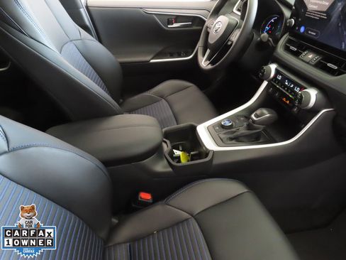 Used 2025 Toyota RAV4 XSE image 27