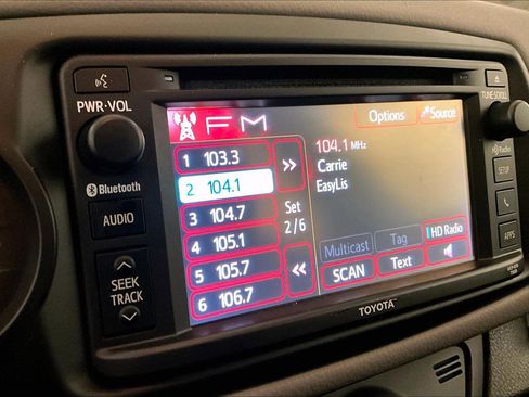 Used 2016 Toyota Yaris LE image 20