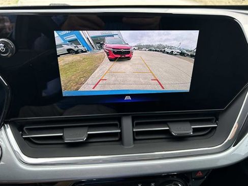 New 2026 Chevrolet Trax LT w/ Driver Confidence Package image 20