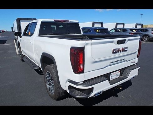 Used 2025 GMC Sierra 1500 AT4 w/ AT4 Premium Package AWD/4WD image 7