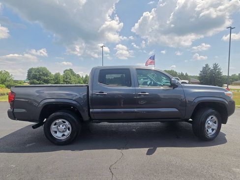 Certified 2023 Toyota Tacoma SR AWD/4WD image 9