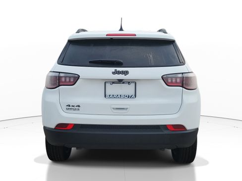 New 2026 Jeep Compass Latitude image 4