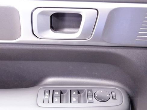 Used 2025 Hyundai Santa Fe SEL image 24