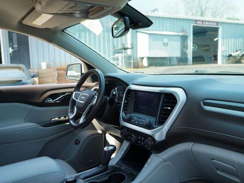 Used 2018 GMC Acadia SLT image 35