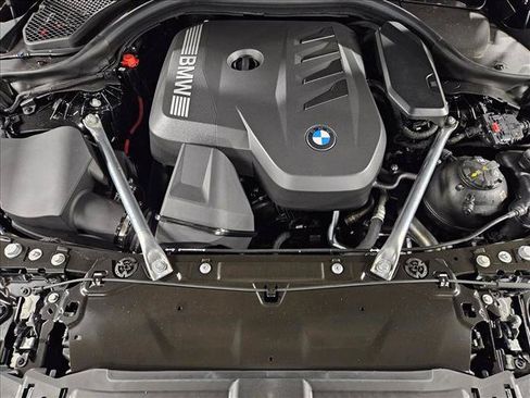 Used 2027 BMW 530i w/ M Sport Package RWD image 17