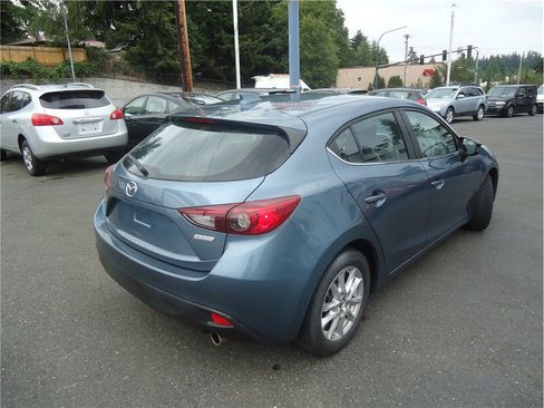 Used 2014 MAZDA MAZDA3 i Touring w/ Technology Package FWD image 5